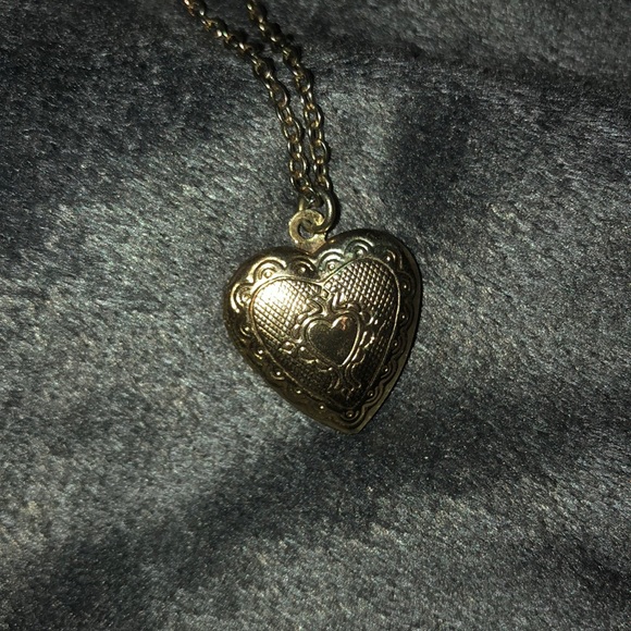 Gold locket - Picture 2 of 3